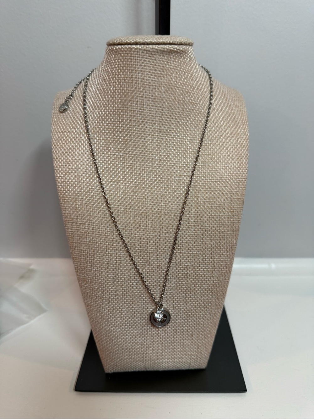 New Michael Kors silver necklace with crystal